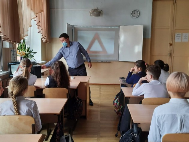 В образовательных организациях проводятся  дополнительные занятия по безопасности